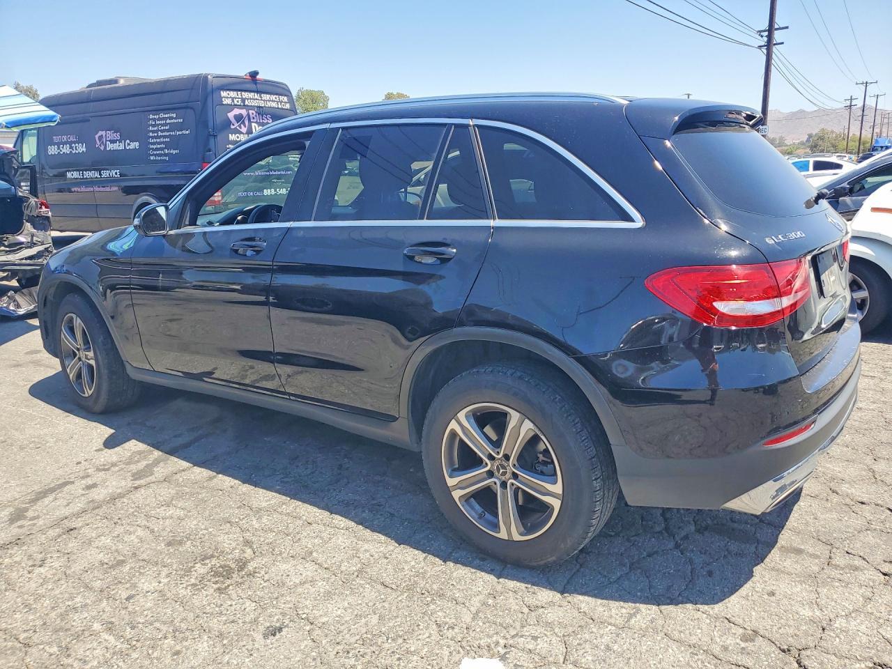 2019 Mercedes-Benz Glc 300 4Matic - Фото 2