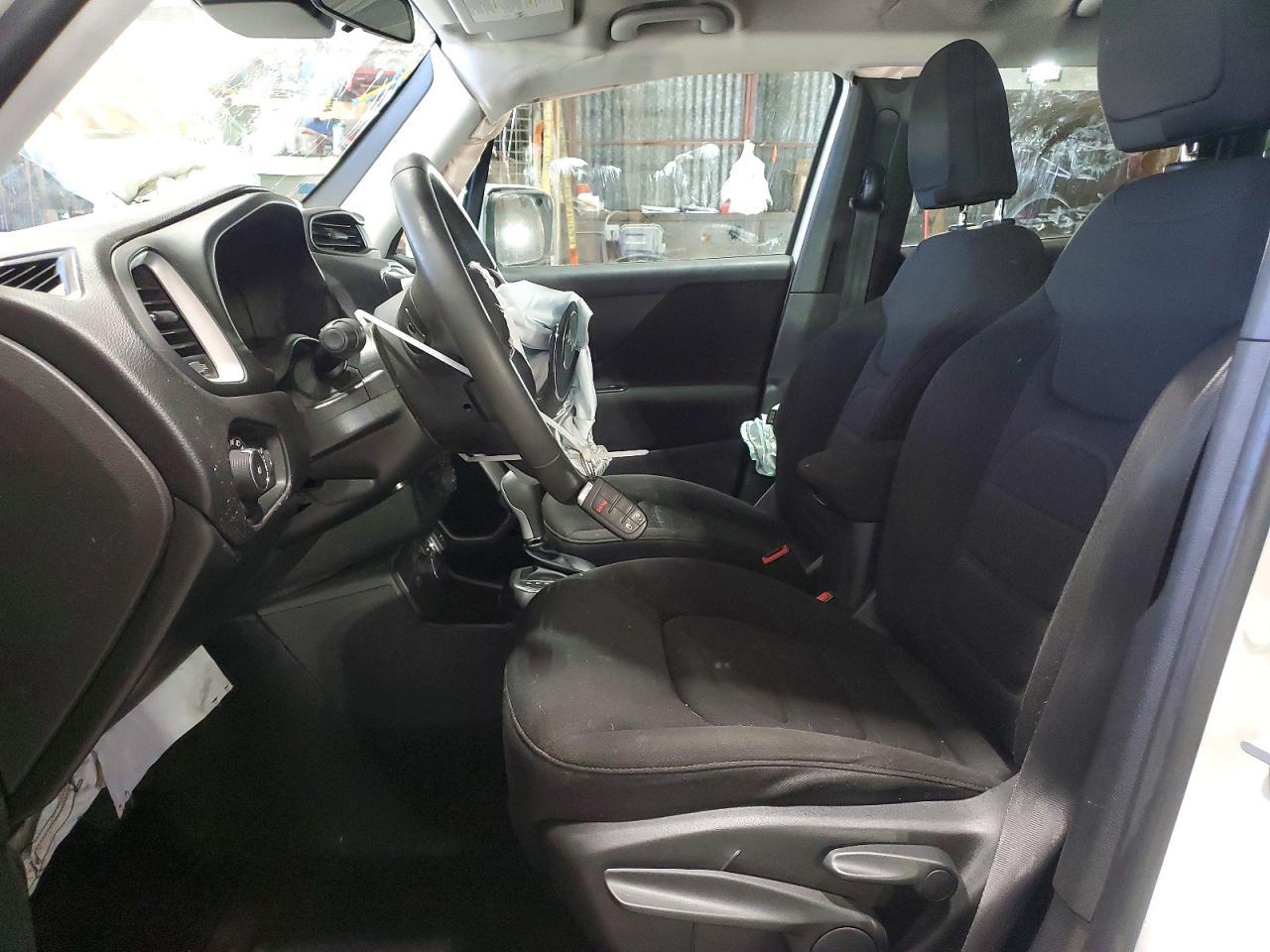 2018 Jeep Renegade Latitude - Image 7
