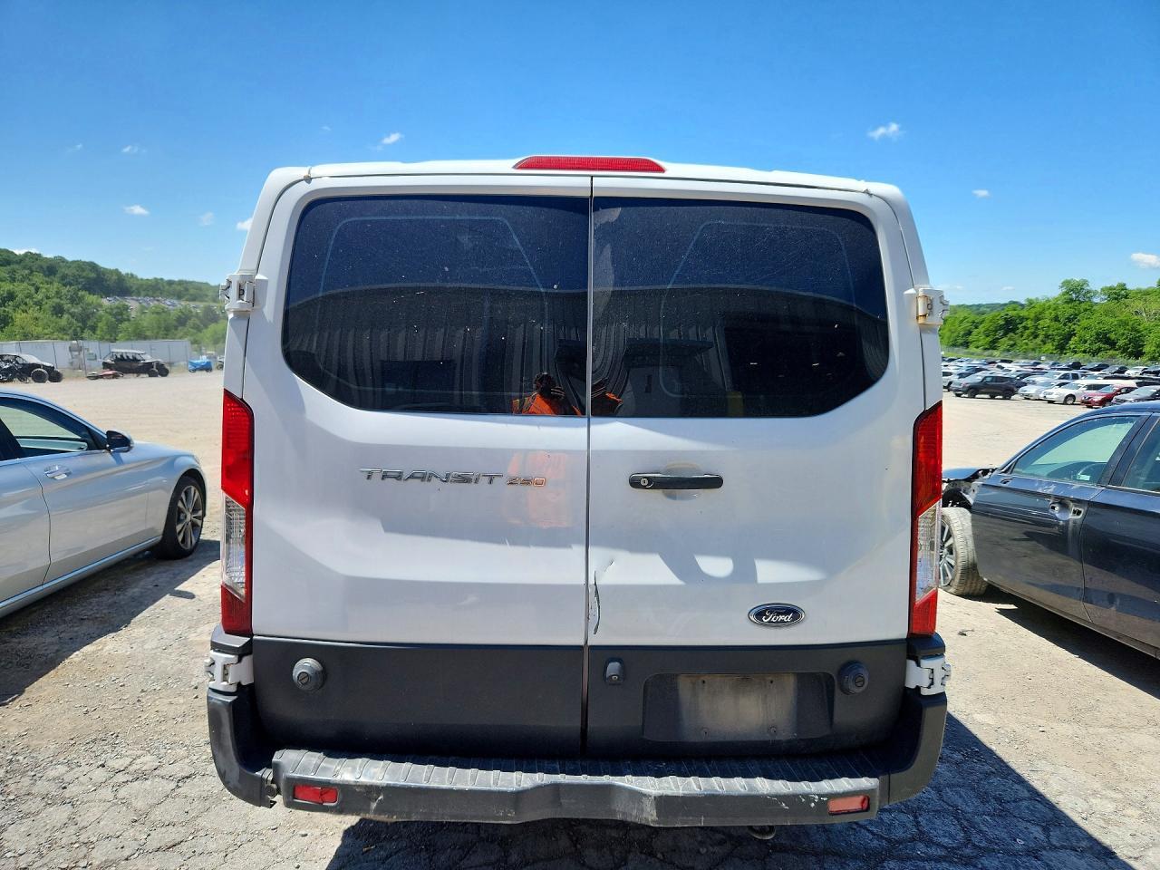 2019 Ford Transit 250 - Delivery Van - Image 6