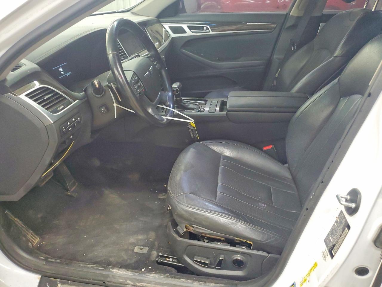 2018 Genesis G80 3.8 - Image 7