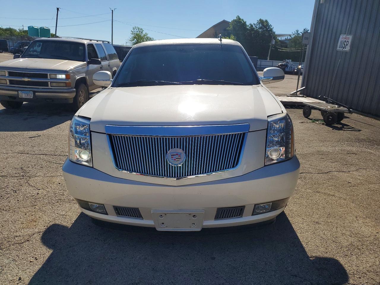 2008 Cadillac Escalade Esv - Image 5