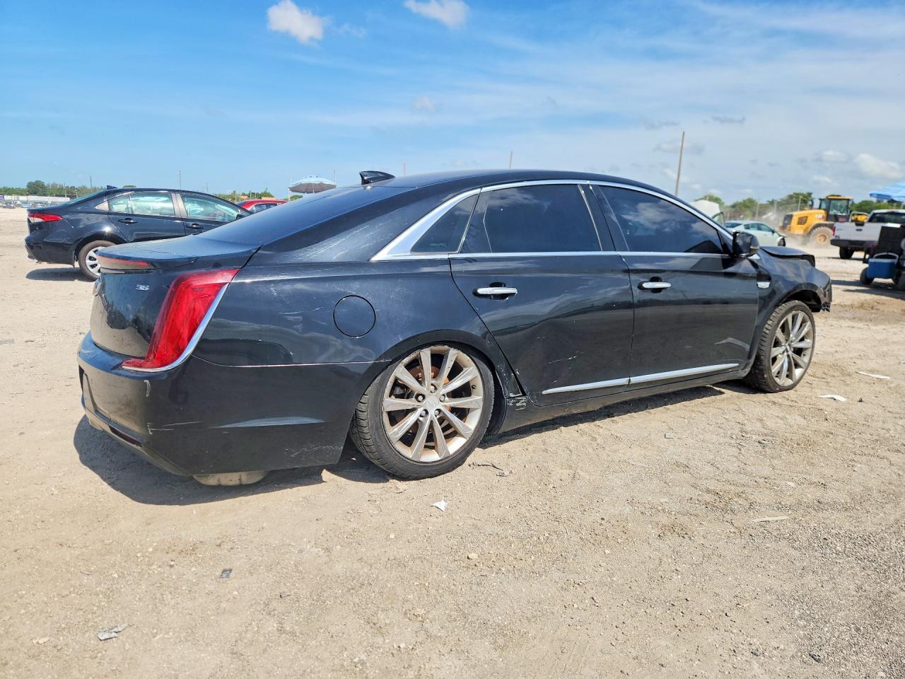 2019 Cadillac Xts - Фото 3