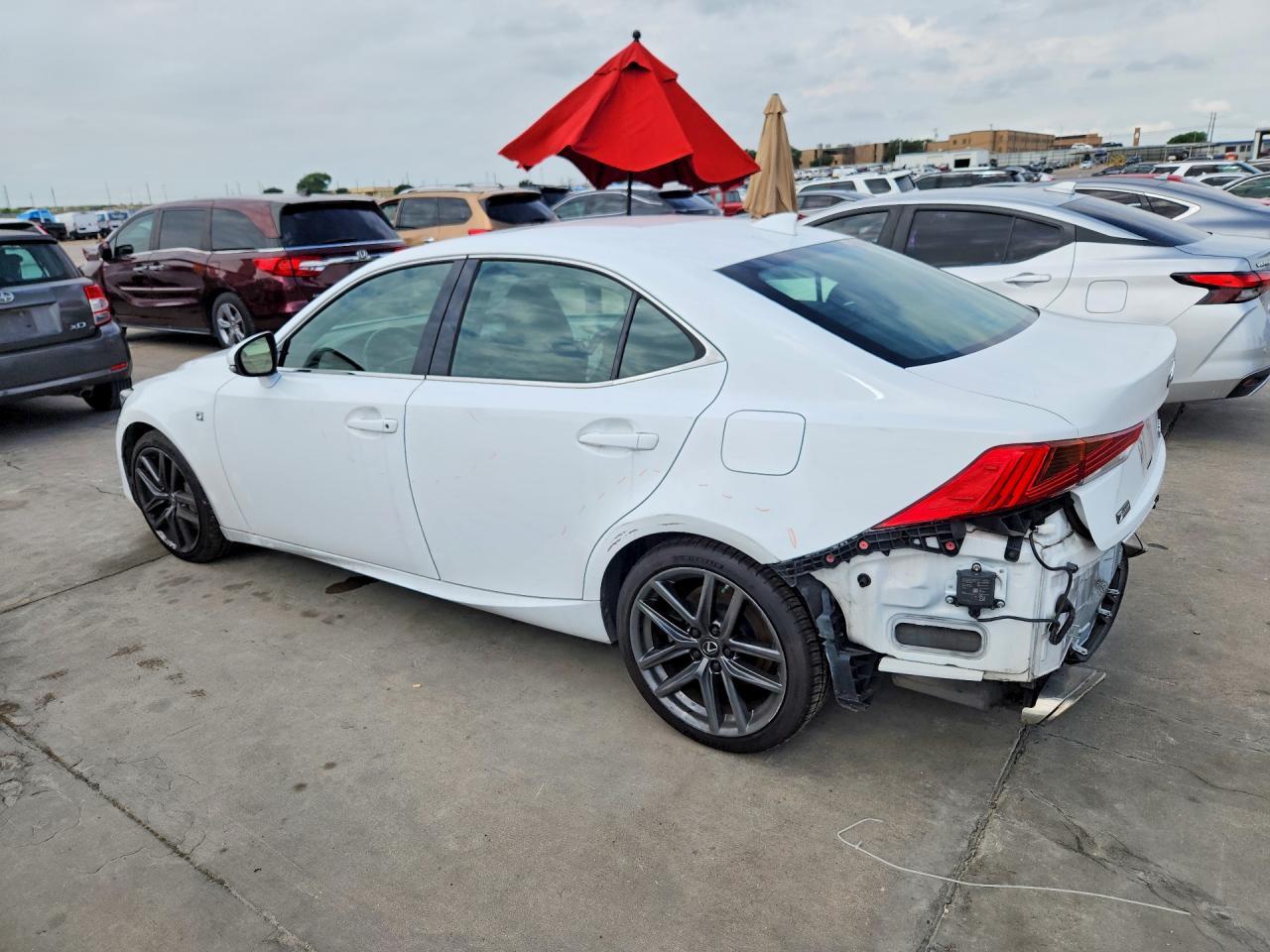 2019 Lexus Is 300 - Image 2