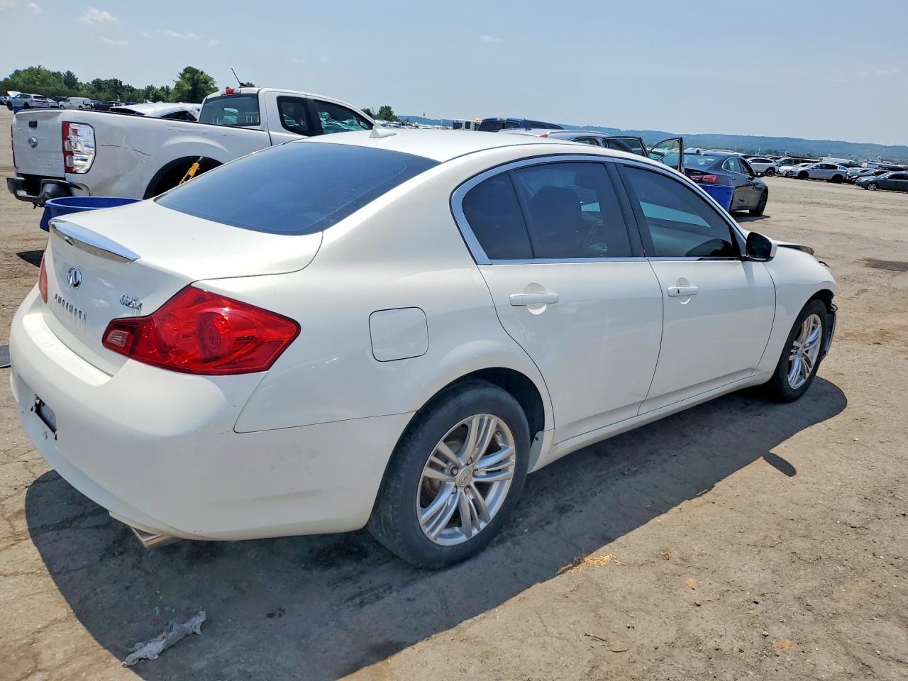 2012 Infiniti G25 Sedan X - Фото 3