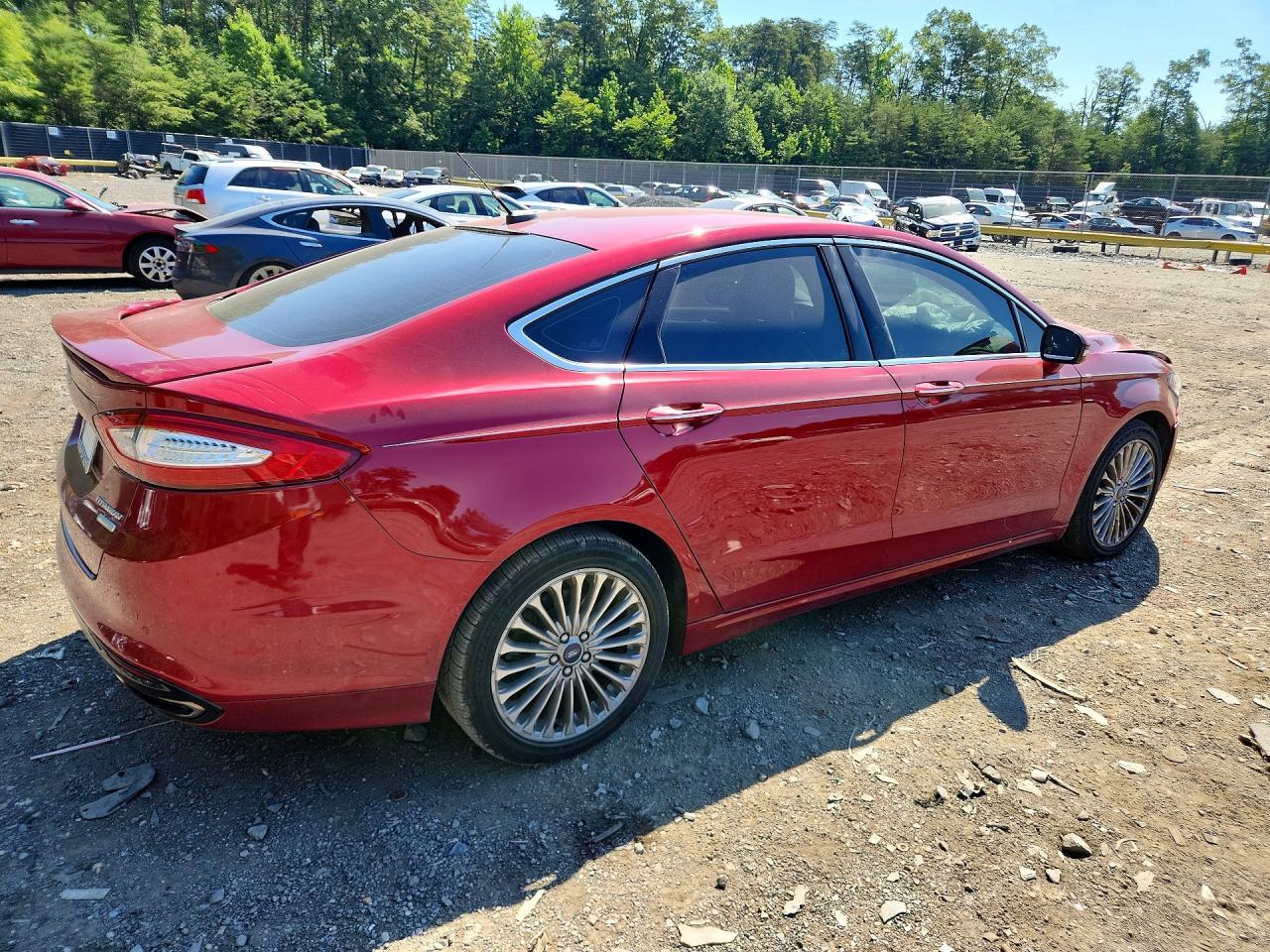 2016 Ford Fusion Titanium - Image 3
