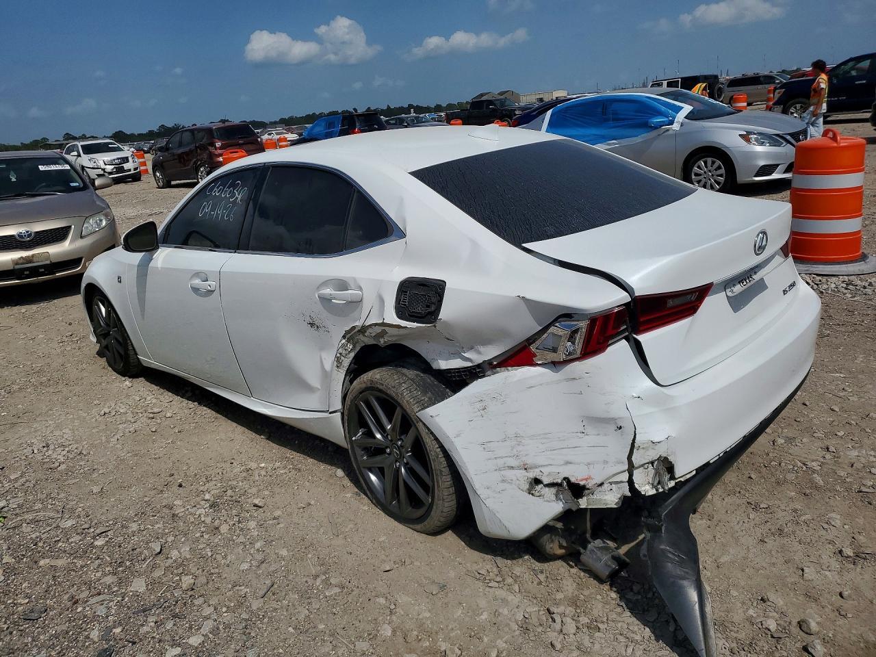 2014 Lexus Is 250 - Image 2