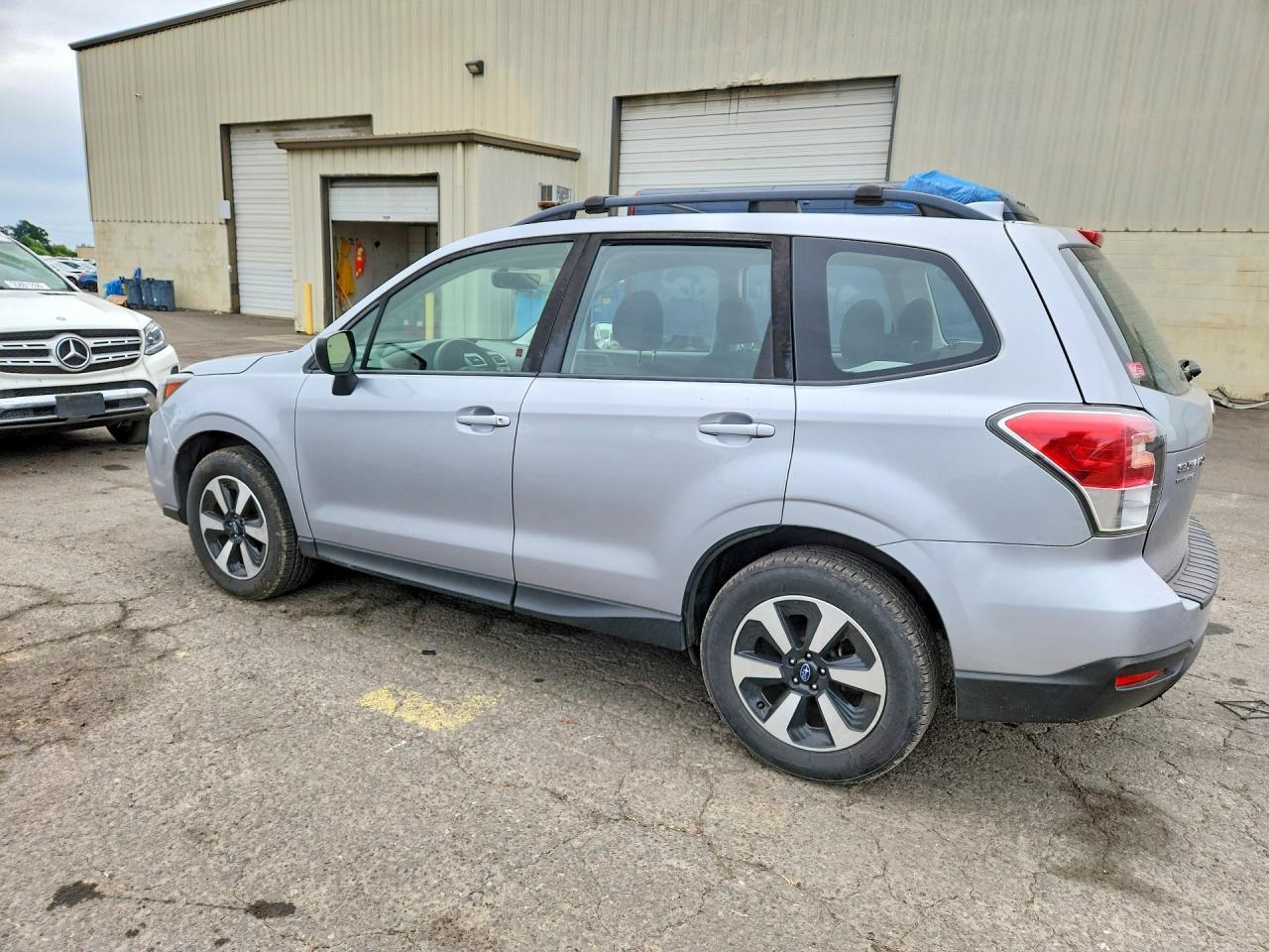 2017 Subaru Forester 2.5I - Фото 2