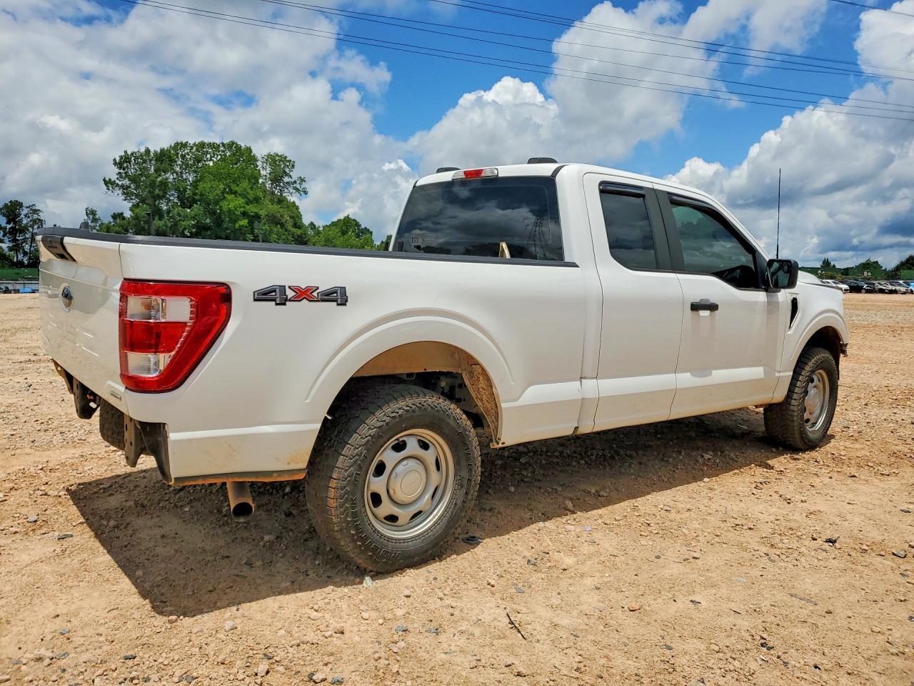 2022 Ford F150 Super Cab - Фото 3
