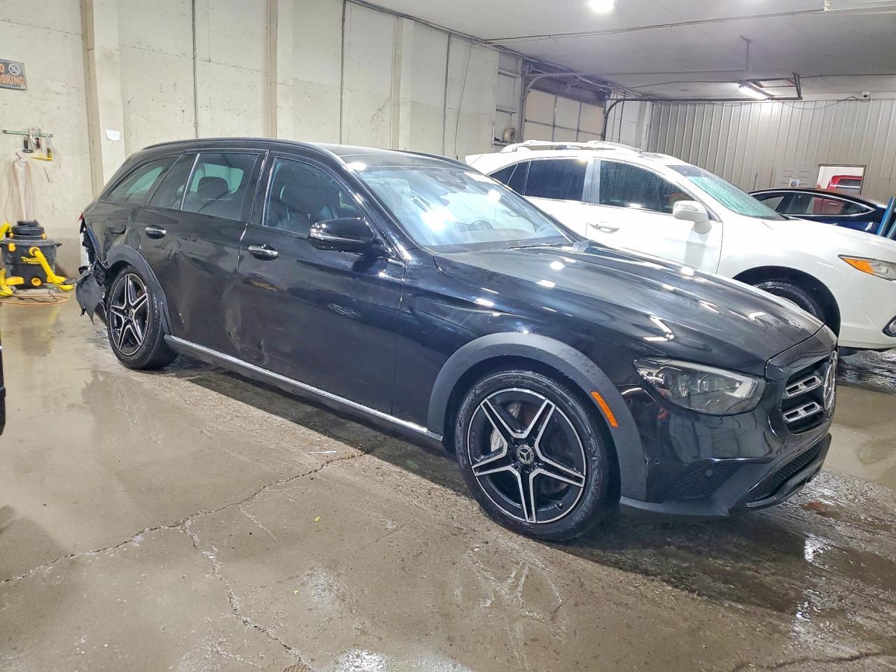 2023 Mercedes-Benz E 450 4M All Terrain - Фото 4
