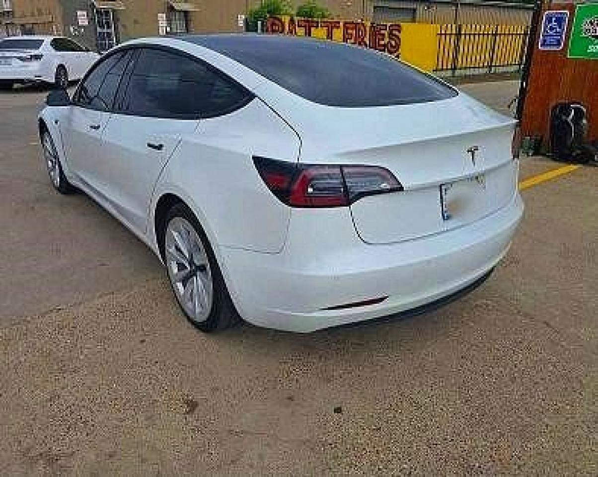 2021 Tesla Model 3 - Фото 3