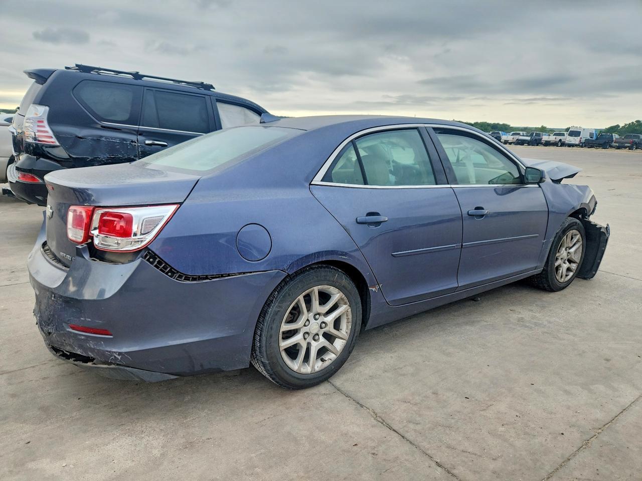 2013 Chevrolet Malibu 1Lt - Image 3