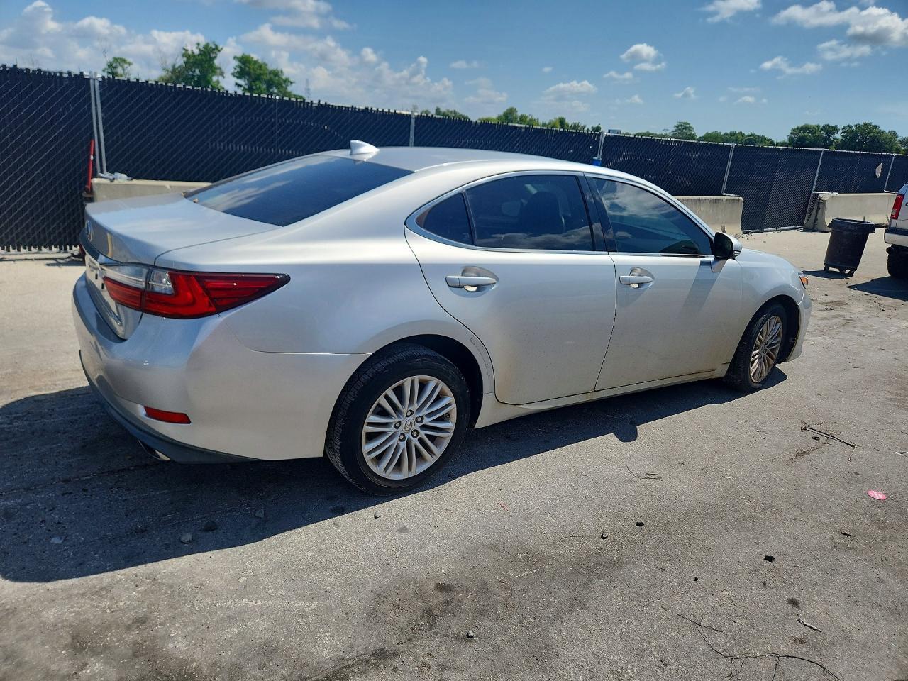 2017 Lexus Es 350 - Фото 3