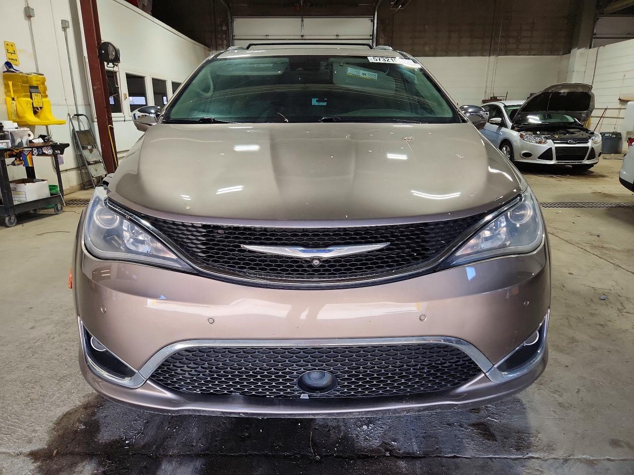 2017 Chrysler Pacifica Limited - Фото 5