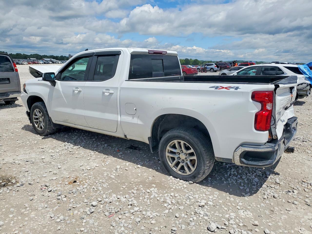 2019 Chevrolet Silverado K1500 Lt - Фото 2