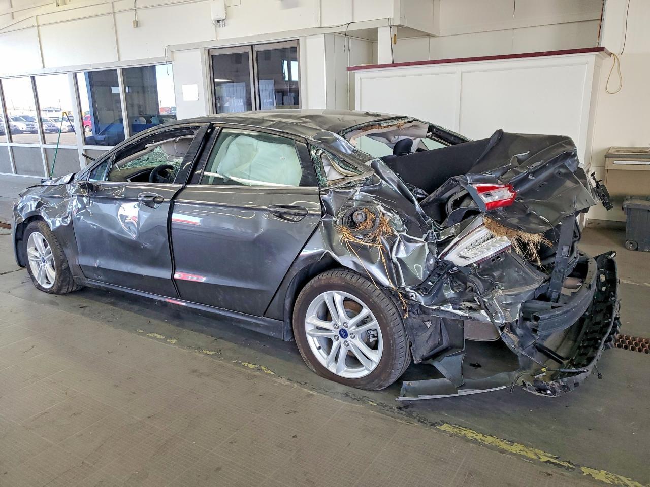 2018 Ford Fusion Se - Фото 2