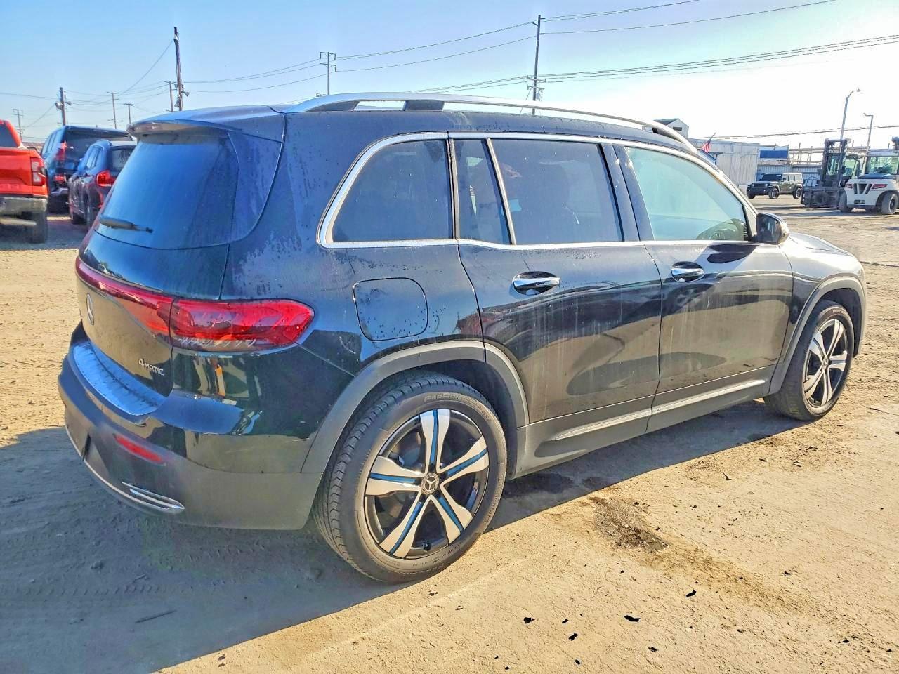 2023 Mercedes-Benz Eqb 300 4Matic - Image 3