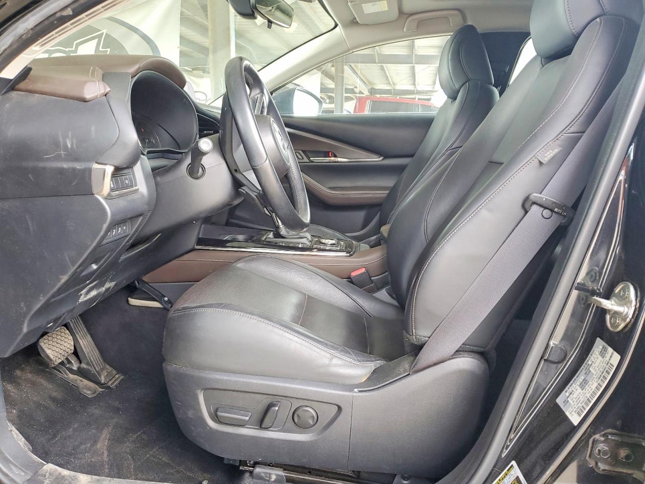 2022 Mazda Cx-30 Premium - Image 7