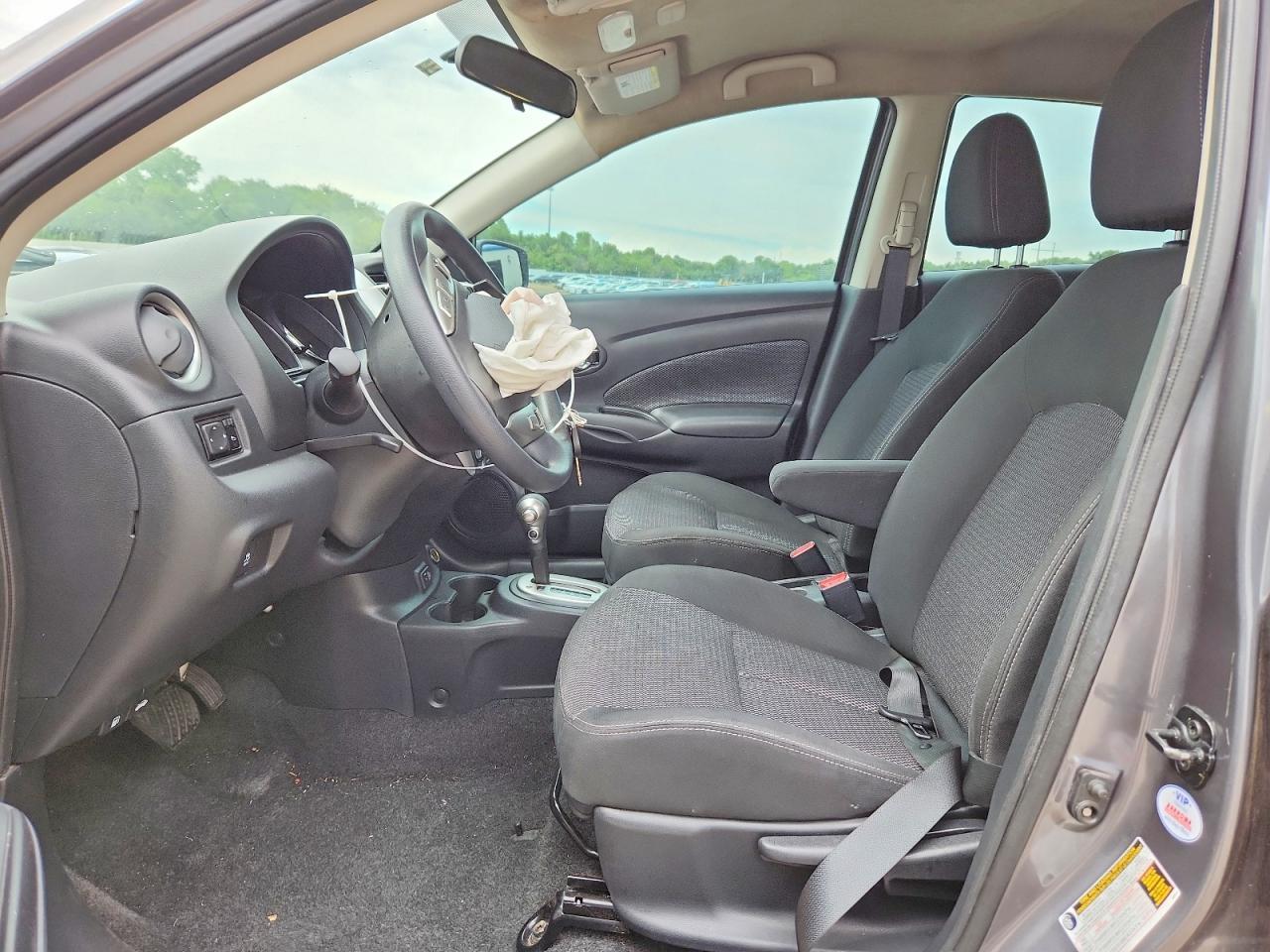 2019 Nissan Versa Sv - Image 7