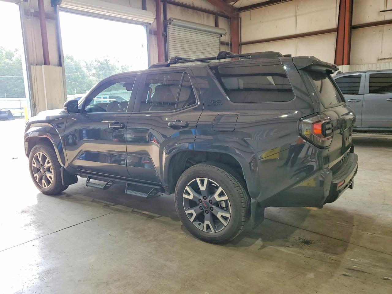 2026 Toyota 4Runner - Фото 2