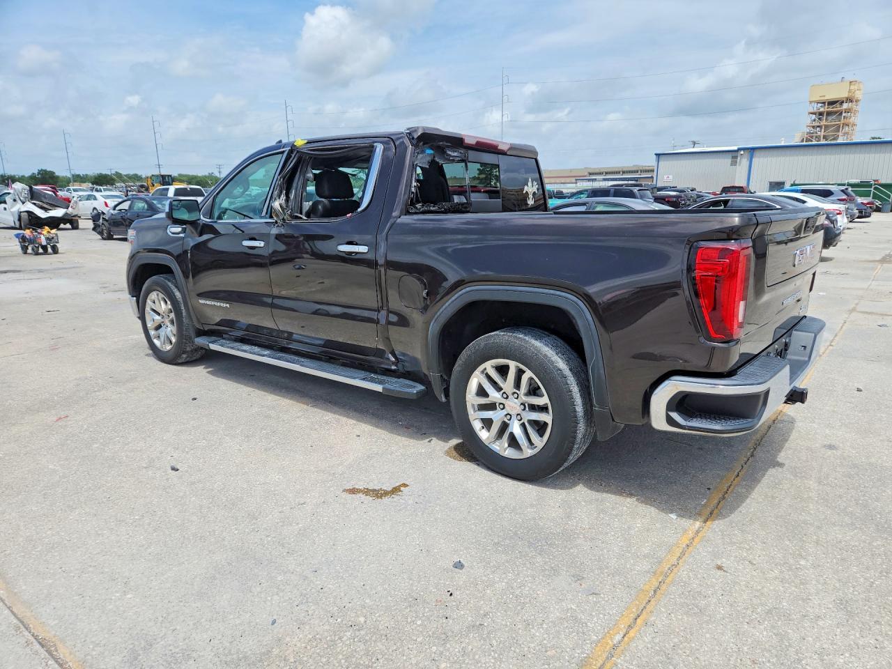 2020 GMC Sierra C1500 Slt - Image 2