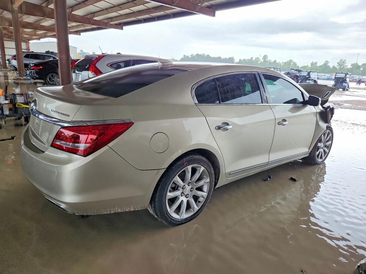 2015 Buick Lacrosse - Image 3