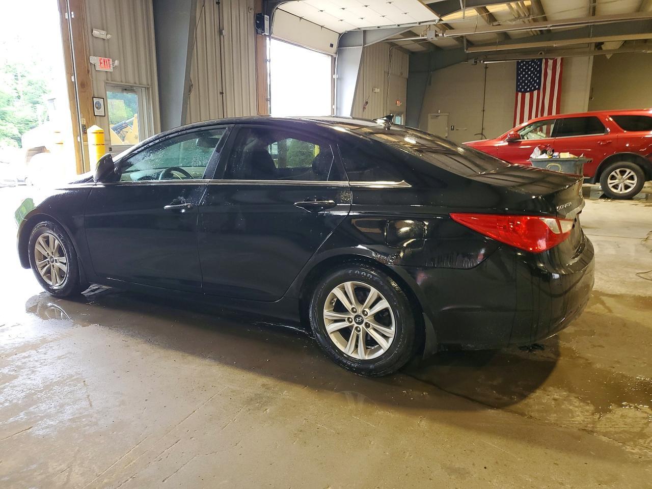 2013 Hyundai Sonata Gls - Image 2