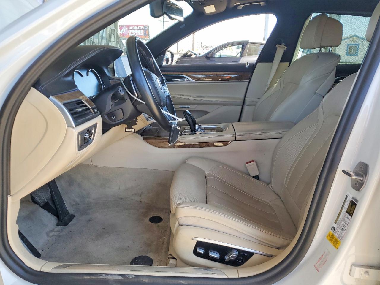 2016 BMW 740 I - Фото 7