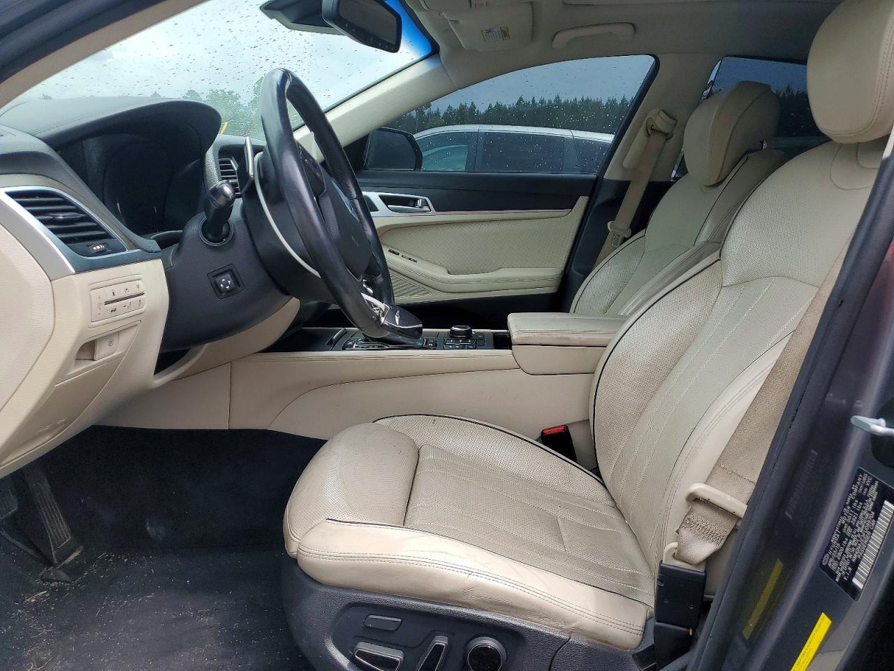 2015 Hyundai Genesis 3.8L - Фото 7