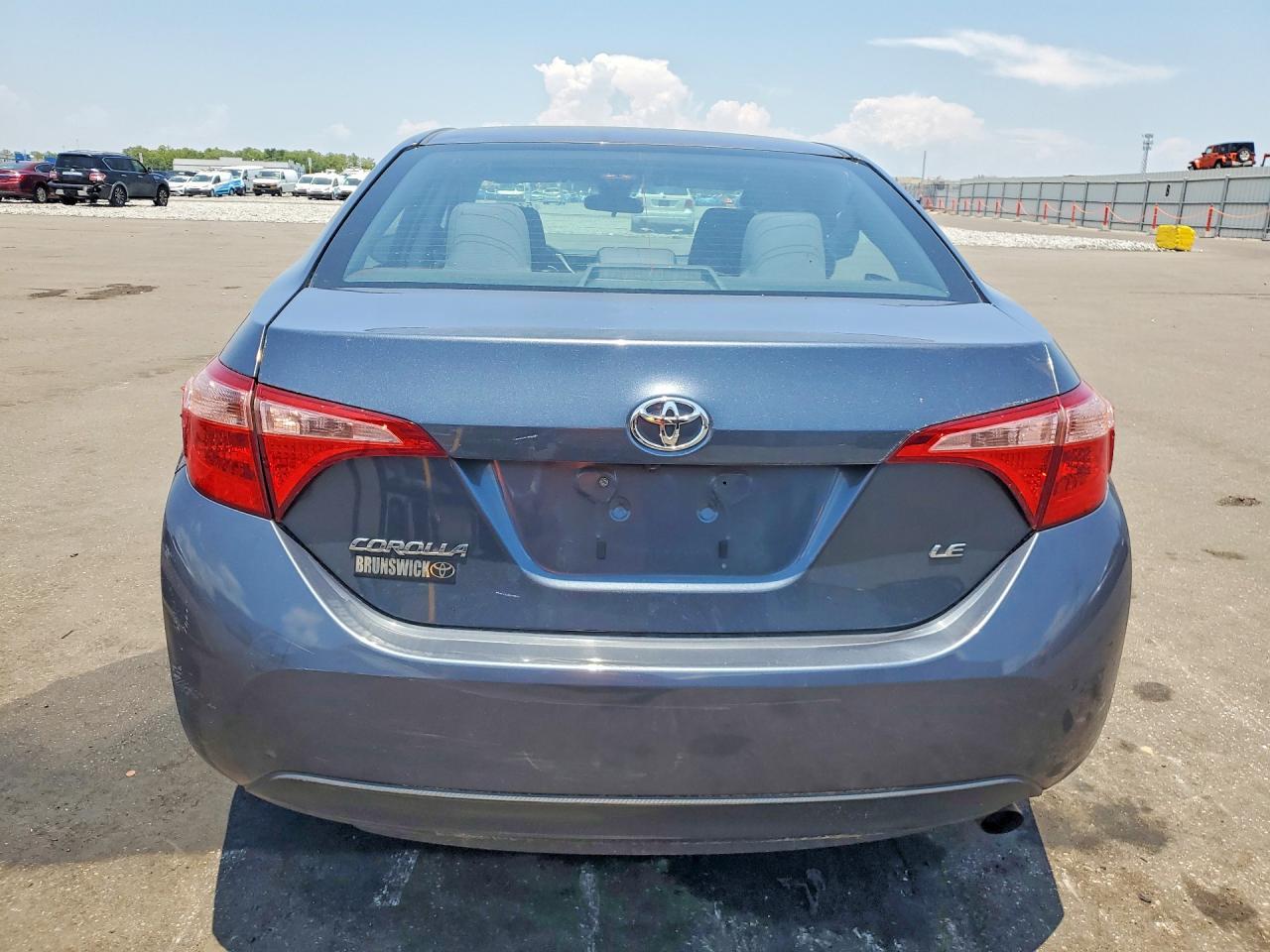 2018 Toyota Corolla Le - Image 6