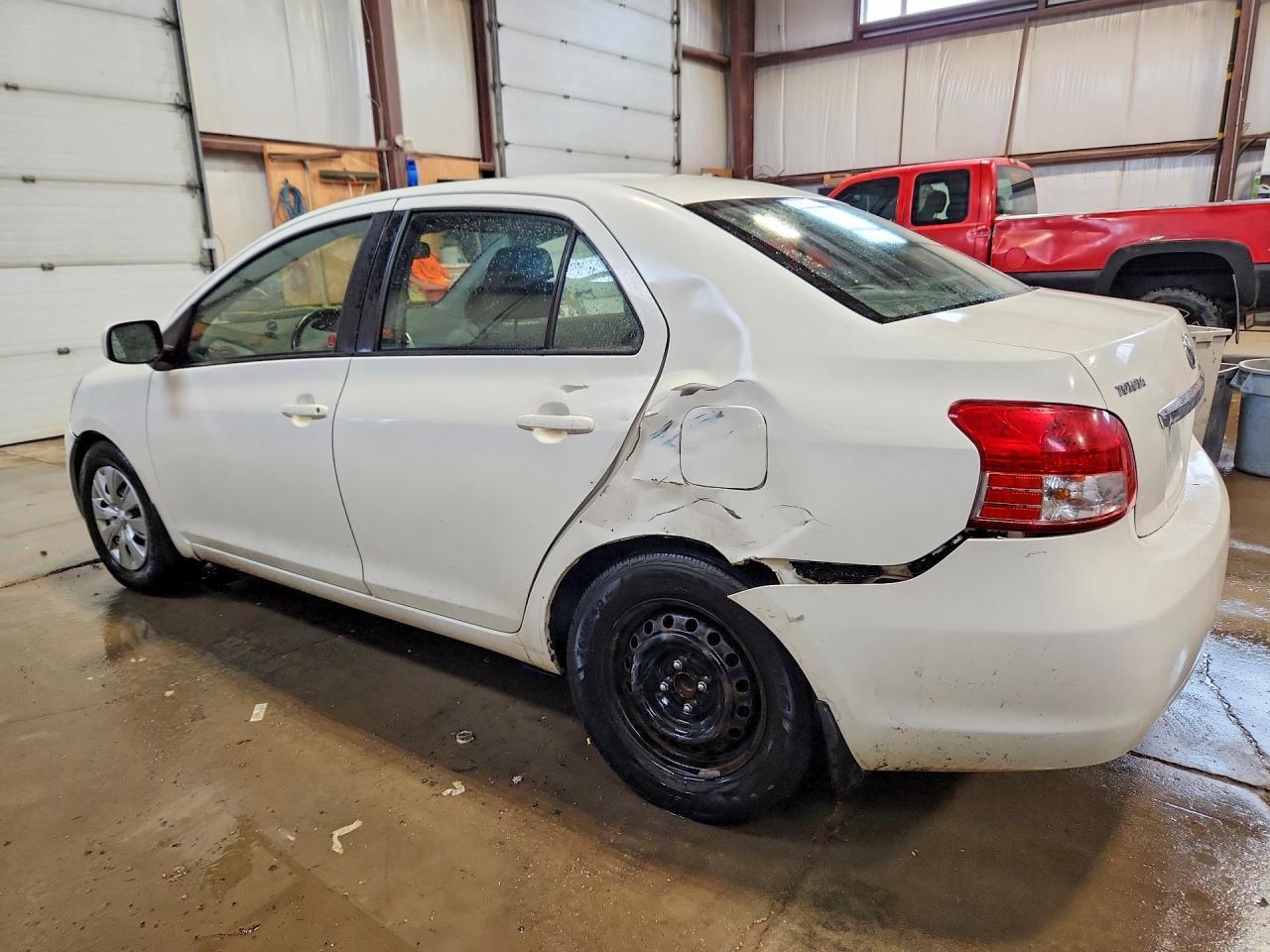 2009 Toyota Yaris Base - Image 2