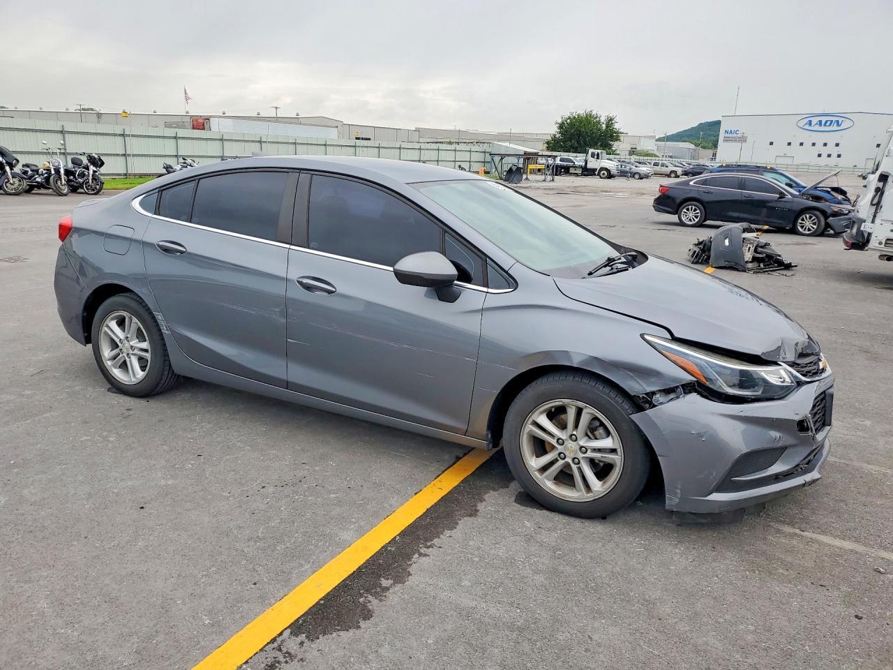 2018 Chevrolet Cruze Lt - Фото 4