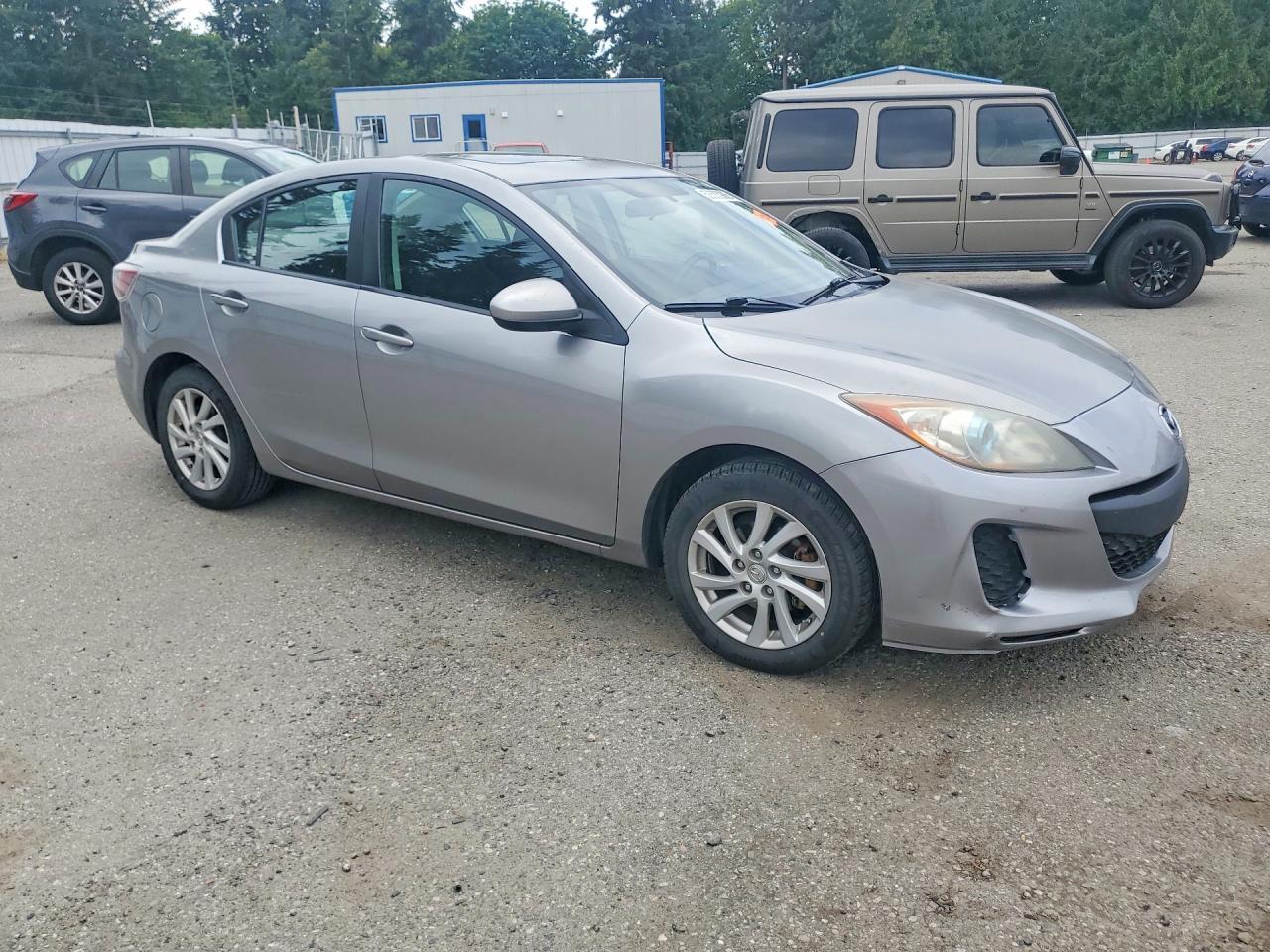 2012 Mazda 3 I - Image 4