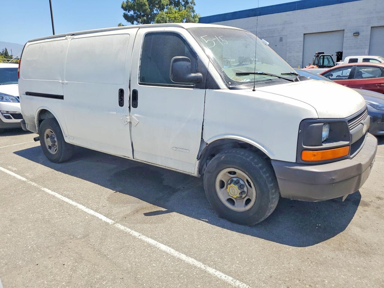 2006 Chevrolet Express 2500 Delivery Van - Фото 4
