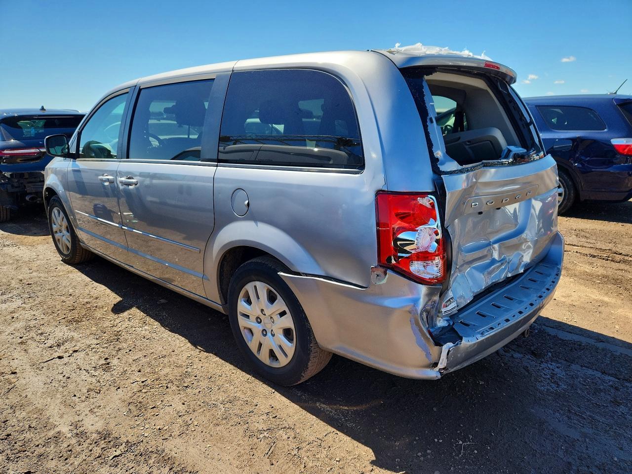 2016 Dodge Grand Caravan Se - Image 2
