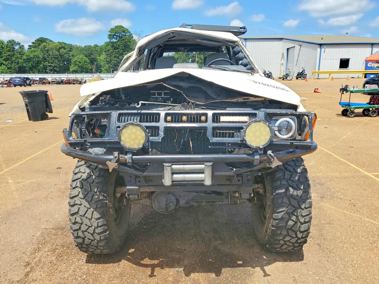 1984 Toyota 4Runner Rn60 - Image 5