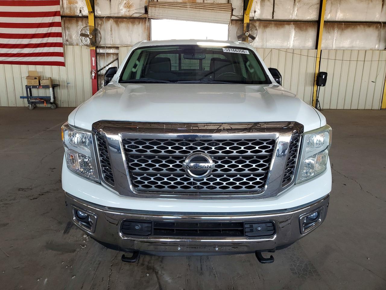 2017 Nissan Titan Xd Sv - Фото 5