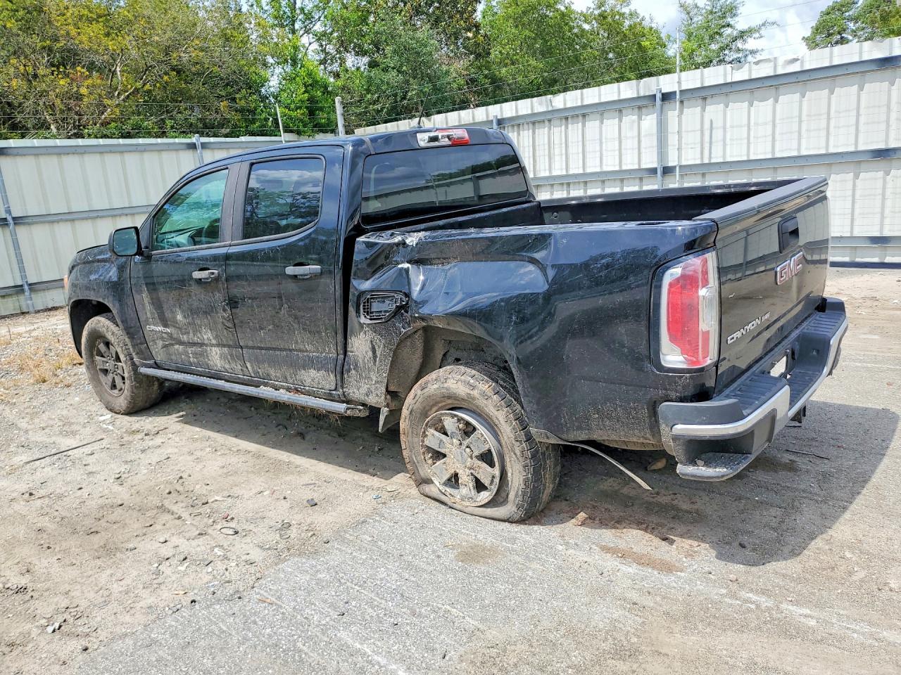 2018 GMC Canyon - Image 2