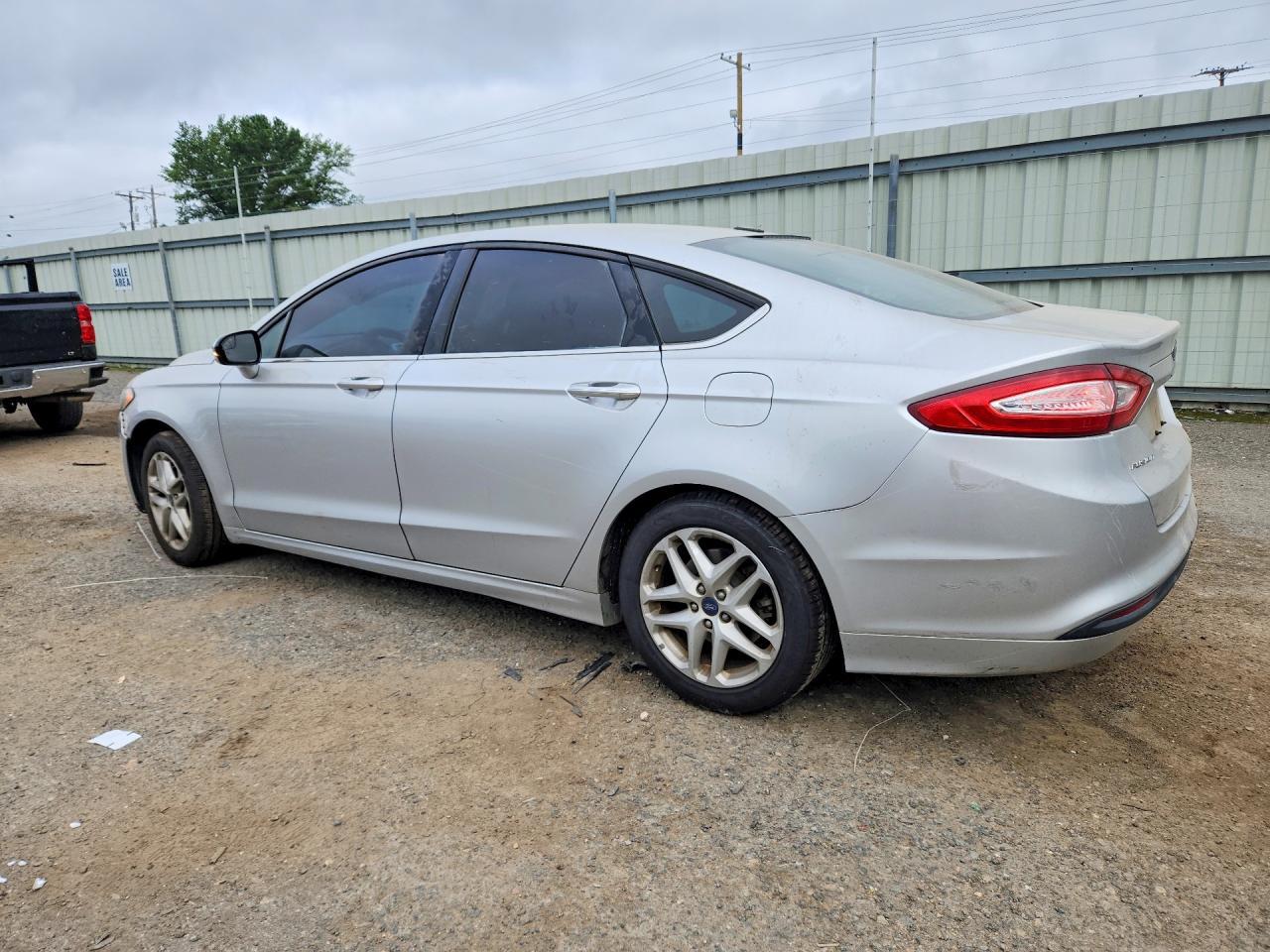 2016 Ford Fusion Se - Image 2