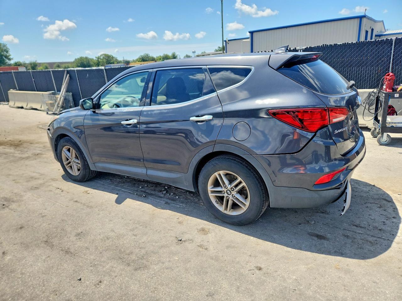 2017 Hyundai Santa Fe Sport 2.4L - Фото 2