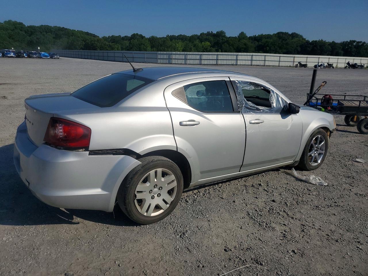 2012 Dodge Avenger Se - Фото 3