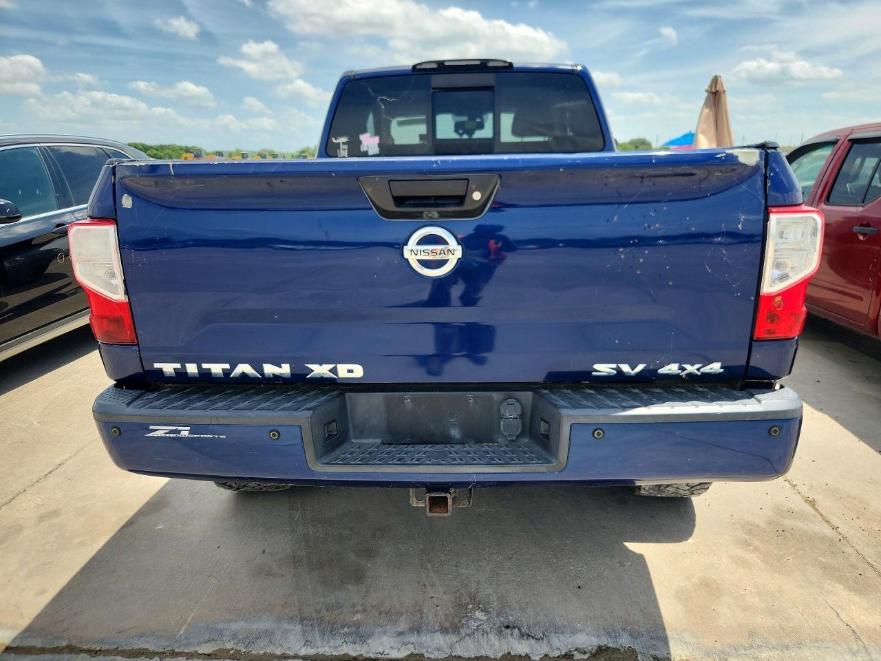 2017 Nissan Titan Xd Sv - Фото 6