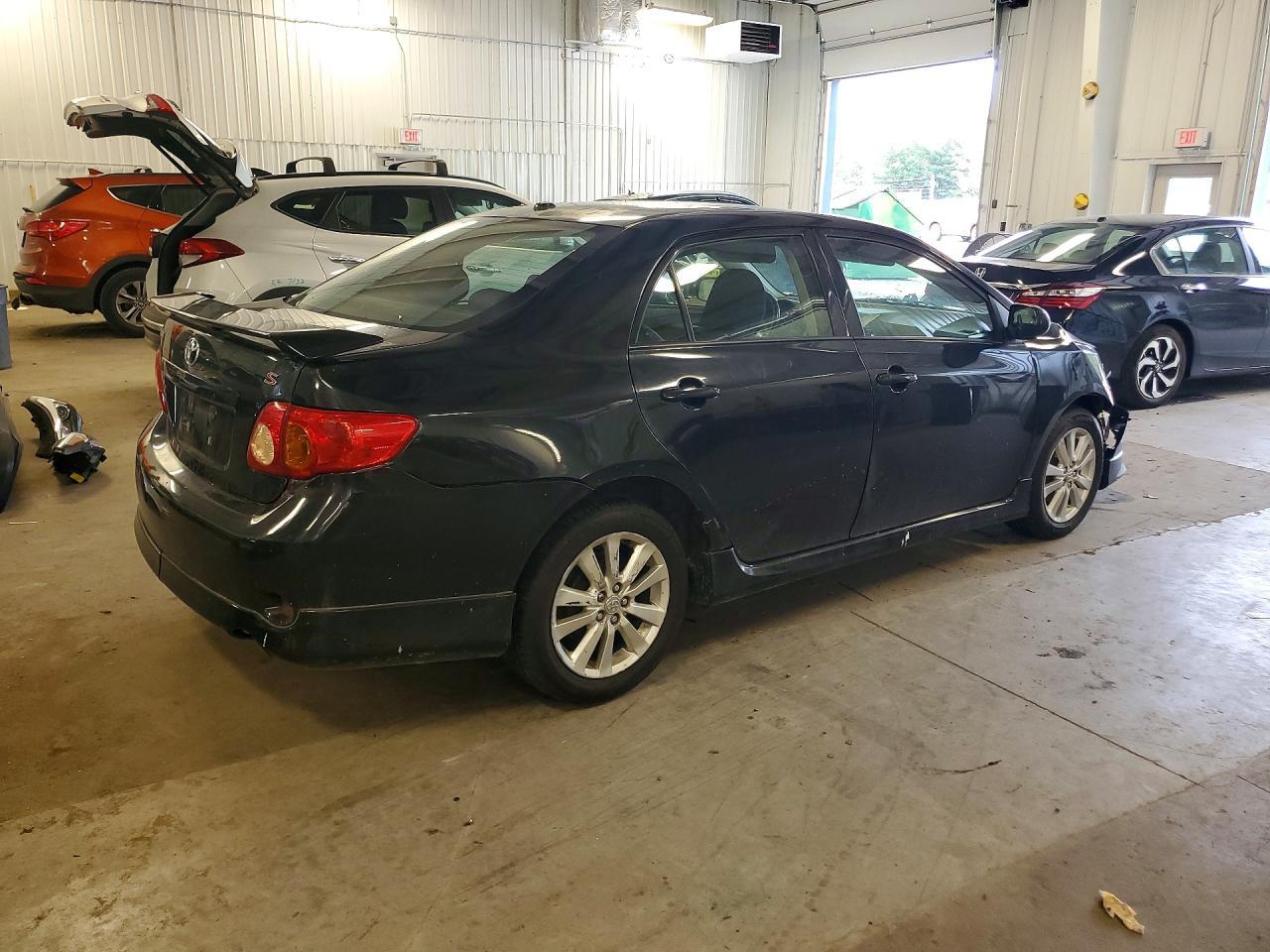 2009 Toyota Corolla S - Фото 3