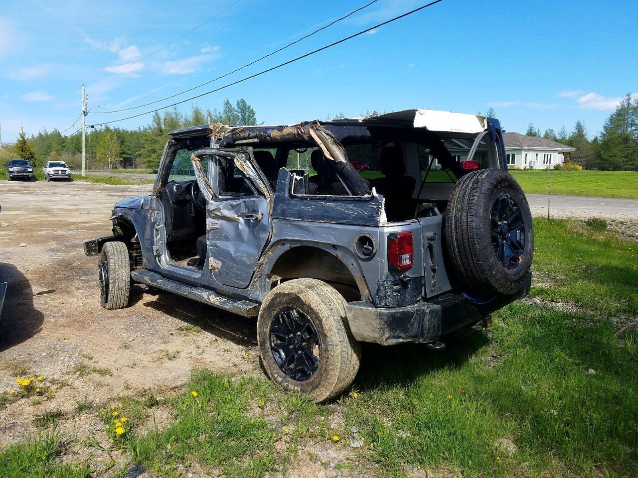 2015 Jeep Wrangler Unlimited S - Фото 2