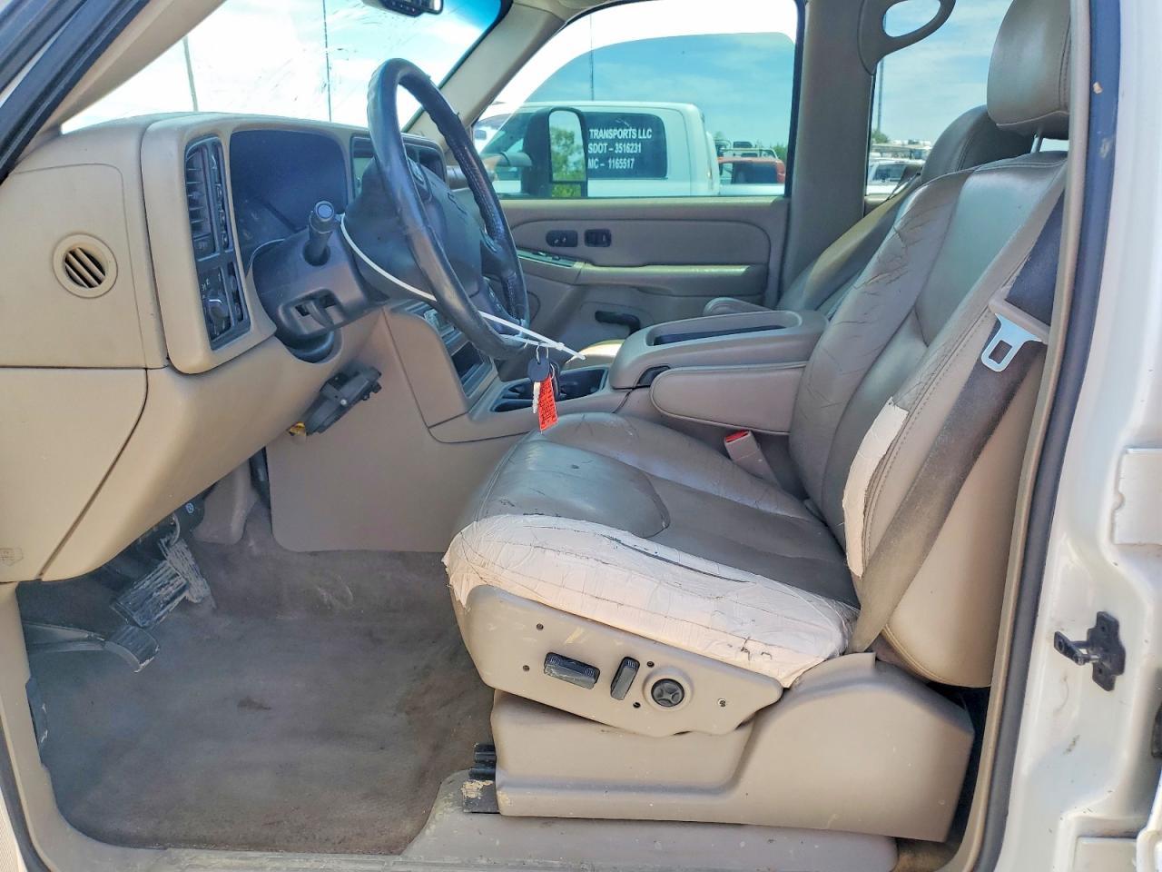 2004 Chevrolet Silverado K3500 - Image 7