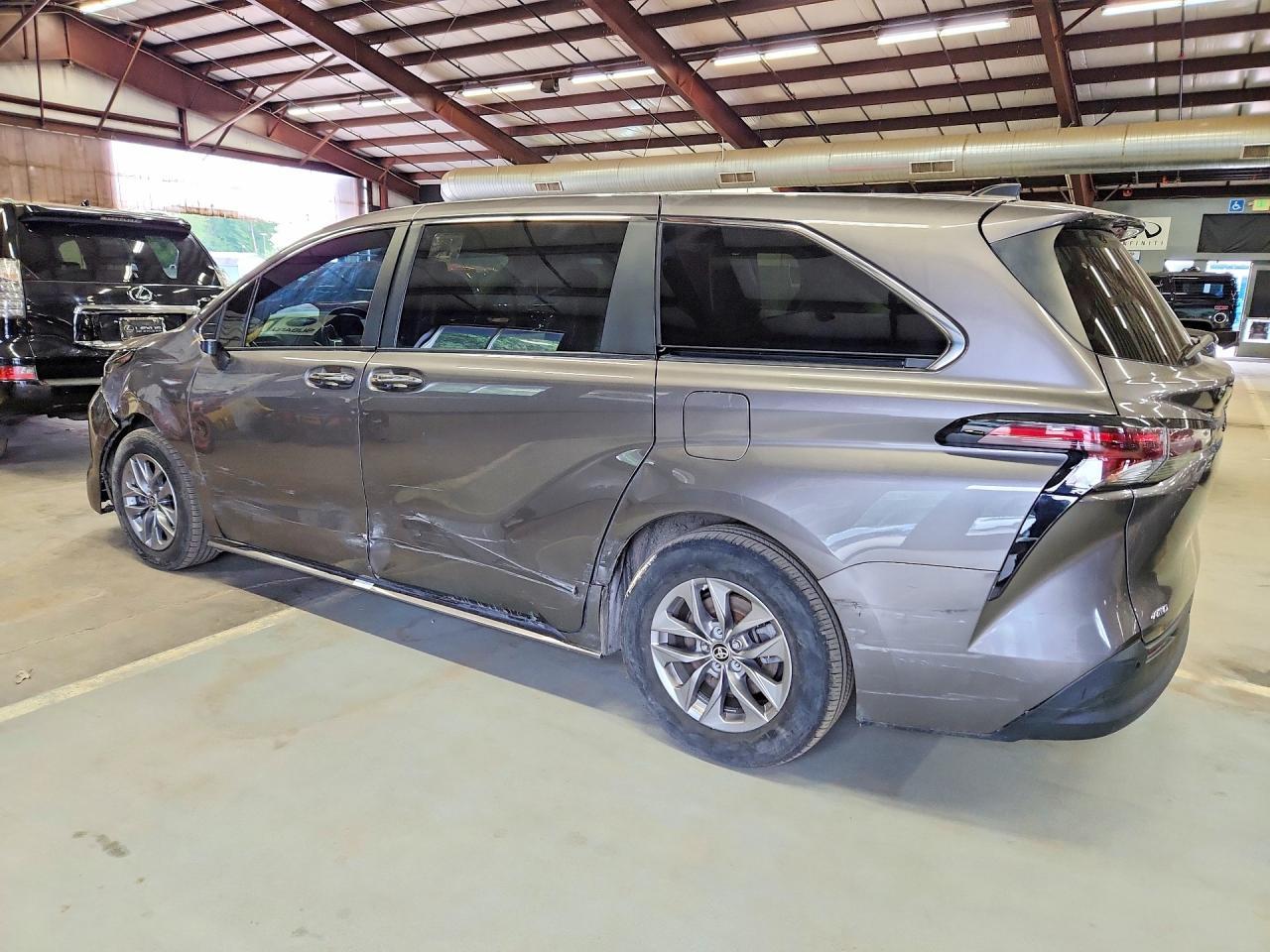 2024 Toyota Sienna Xle 7-Passenger - Фото 2