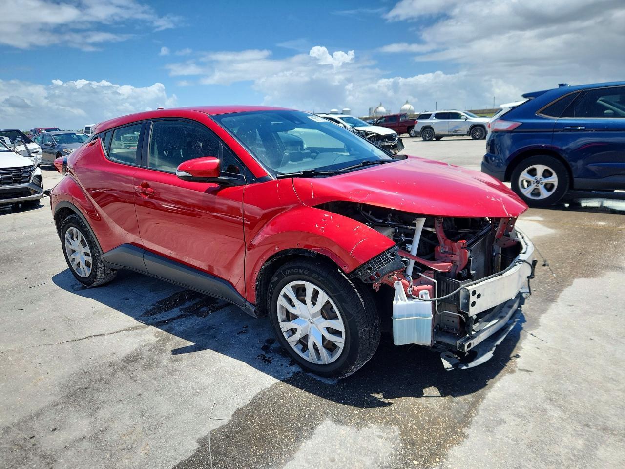 2020 Toyota C-Hr Le - Image 4
