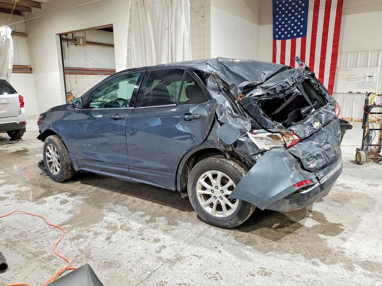 2018 Chevrolet Equinox Lt - Image 2