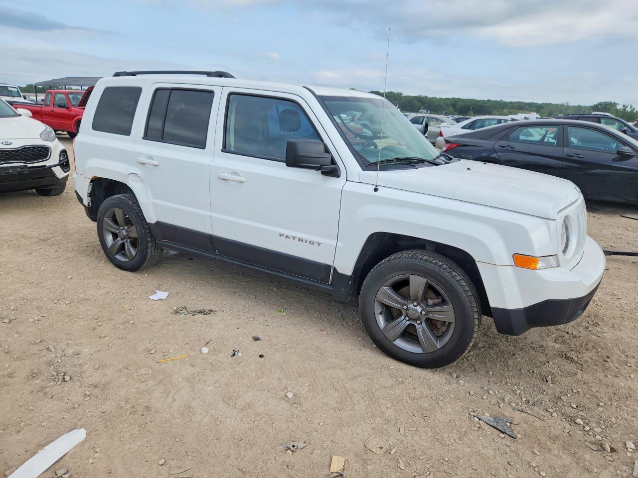 2015 Jeep Patriot Latitude - Фото 4