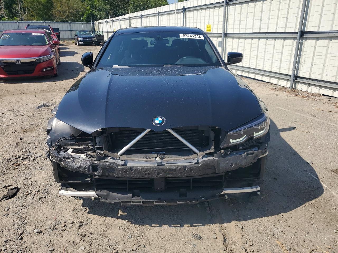 2022 BMW 330I - Фото 5