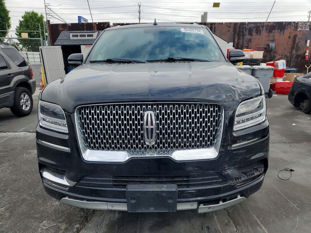 2019 Lincoln Navigator L Select - Image 5